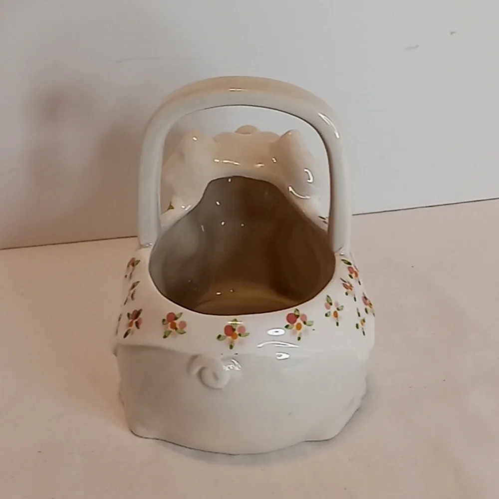 3 Piece Bundle Vintage Fritz And Floyd Laughing Pig Basket & Salt And Pepper Set